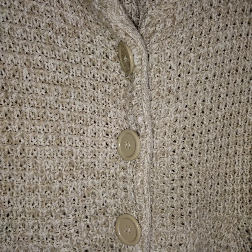 Hooked up by Iot cardigan